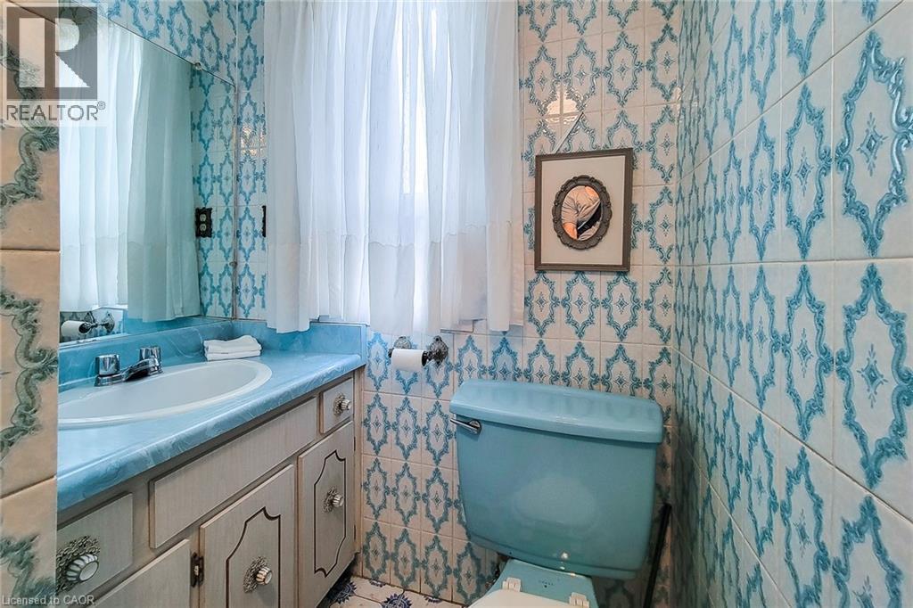 244 HUGHSON Street N - Image 31