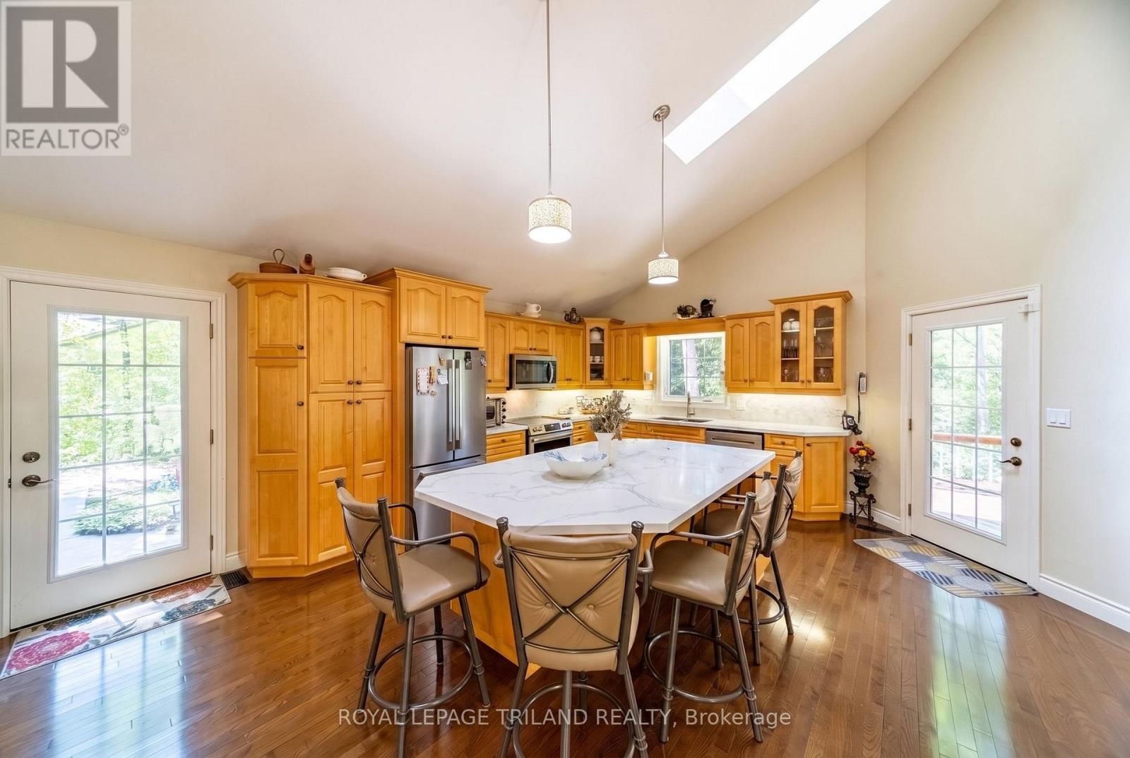9958 RIVERVIEW ROAD - Image 18