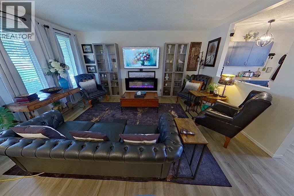 3232 Doverville Crescent SE - Image 9
