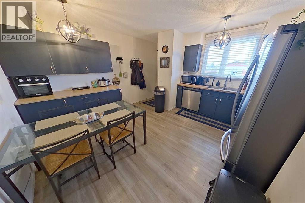 3232 Doverville Crescent SE - Image 11