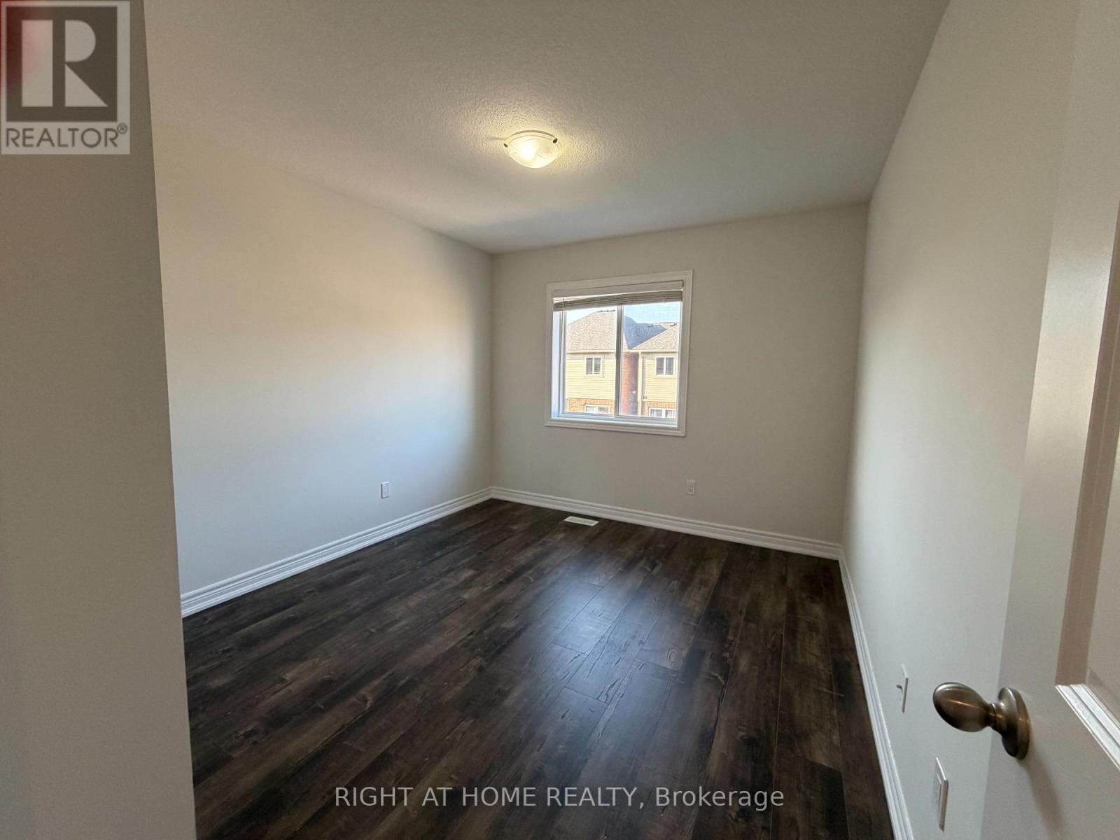 105 SONOMA LANE - Image 22