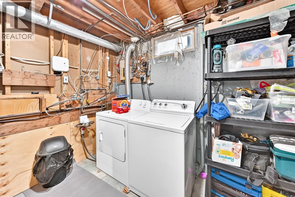 983 Rundlecairn Way NE - 29
