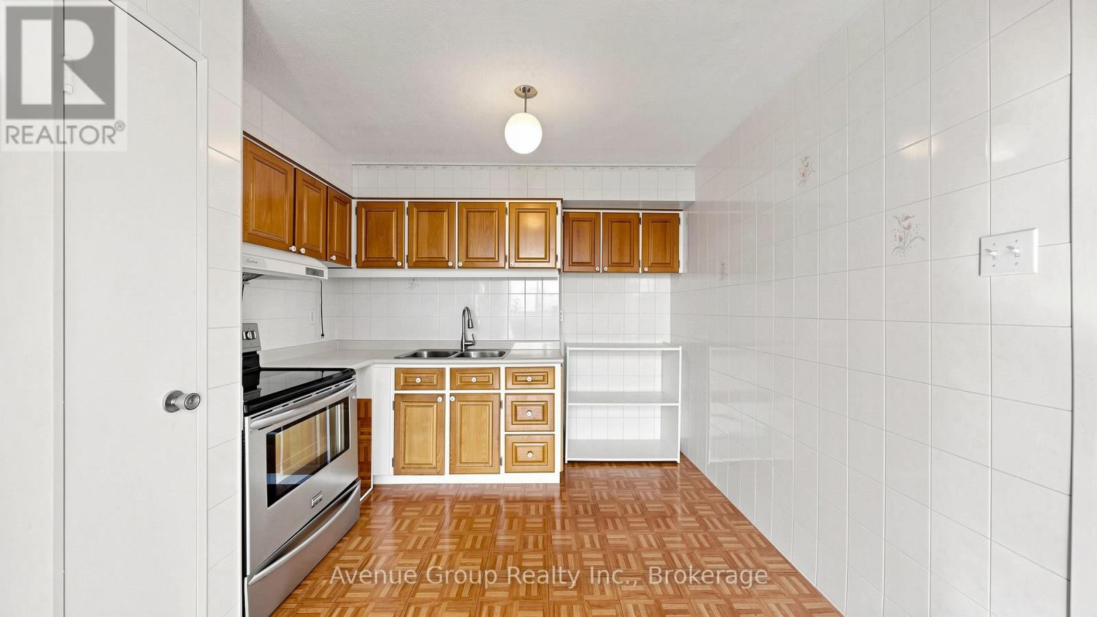 #417 4673 JANE STREET - Image 12