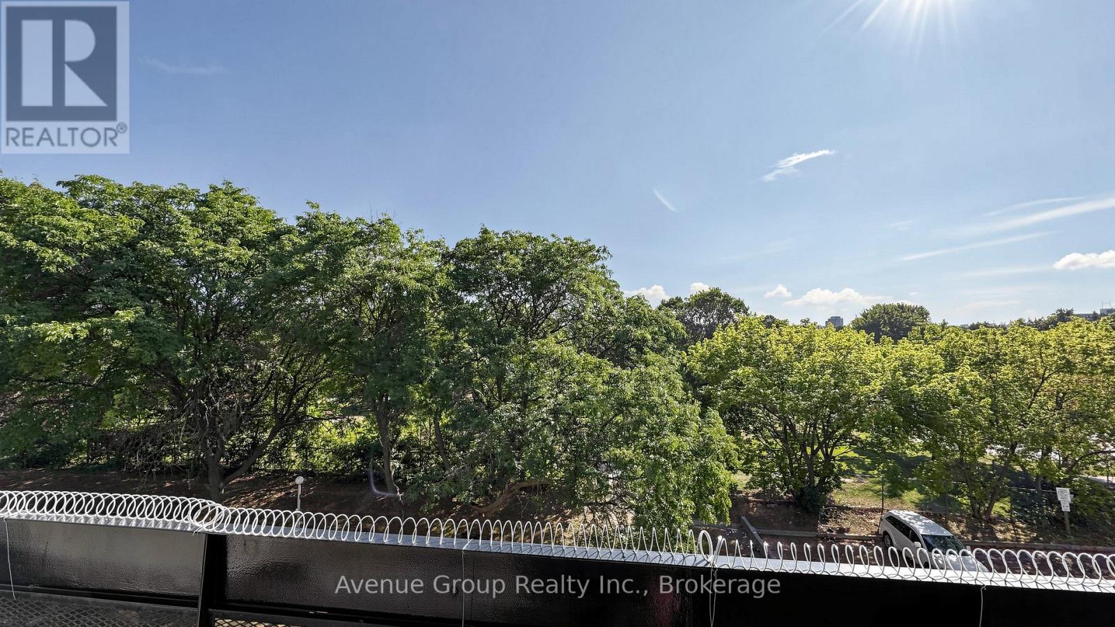 #417 4673 JANE STREET - 33