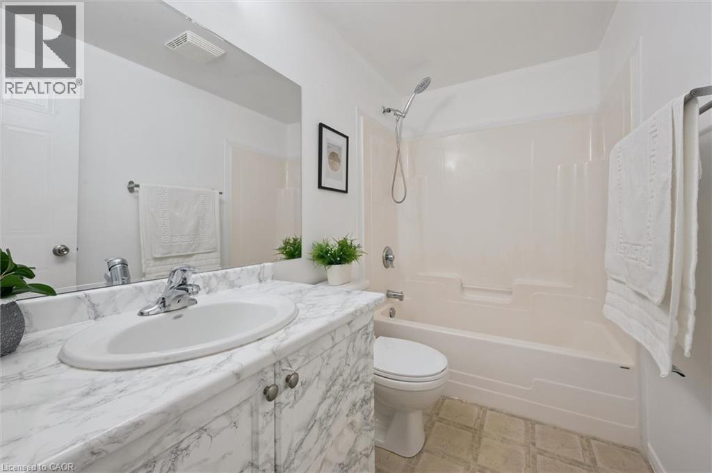 #9 600 WHITE ELM Boulevard - Image 18