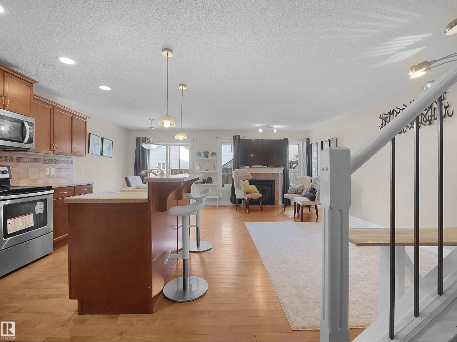 17127 126 ST NW - 6