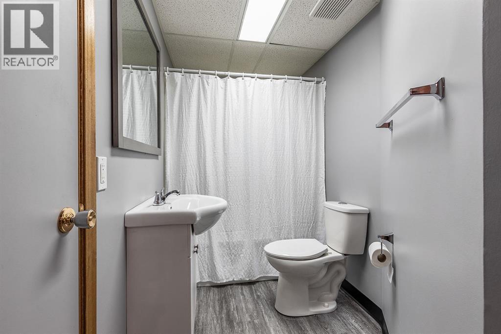 2332 20 Avenue SE - Image 30