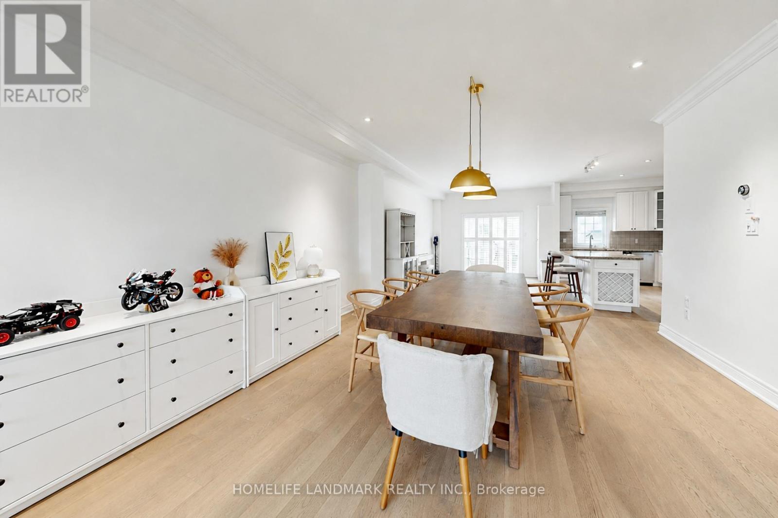 #27 8900 BATHURST STREET - Image 6