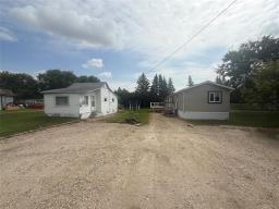 506 Minnedosa Street, Newdale, MB R0J1J0 Photo 31