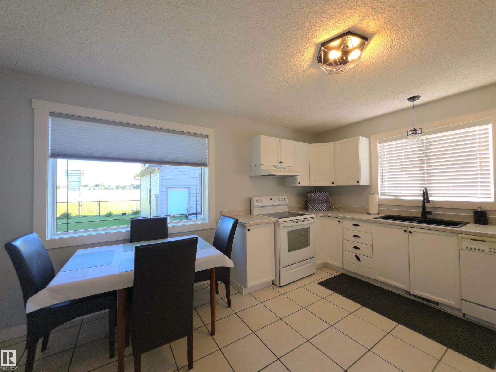 10543 109 ST - Image 13