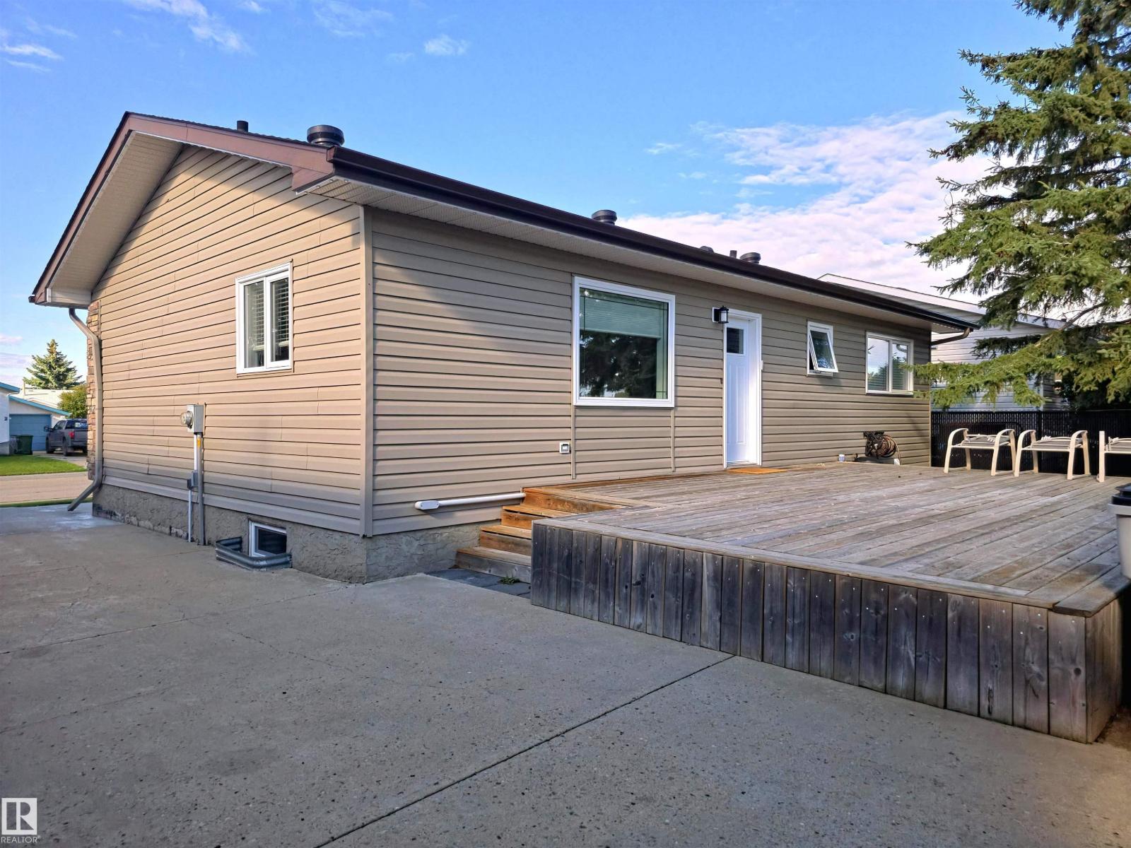 10543 109 ST - 2
