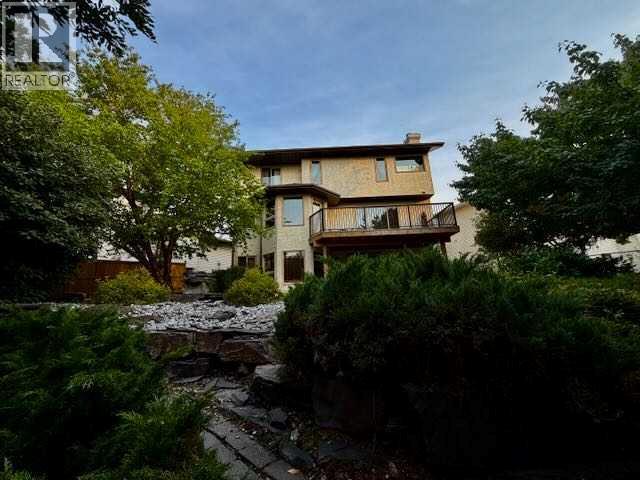 151 Riverside Mews SE - 11