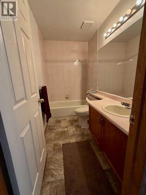 151 Riverside Mews SE - Image 32