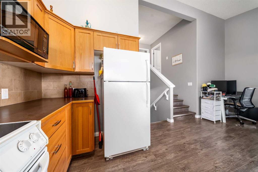 96 Northlands Crescent NE - 12