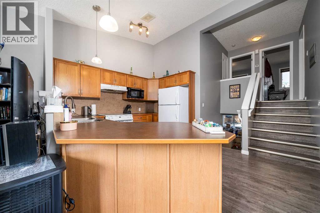 96 Northlands Crescent NE - 13