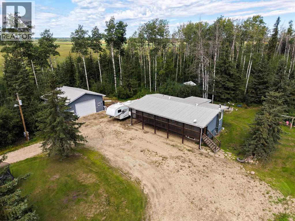 22048 Township Road 720 - 2