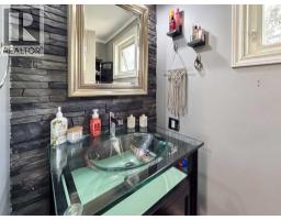 22048 Township Road 720, Valleyview, AB T0H3N0 Photo 19