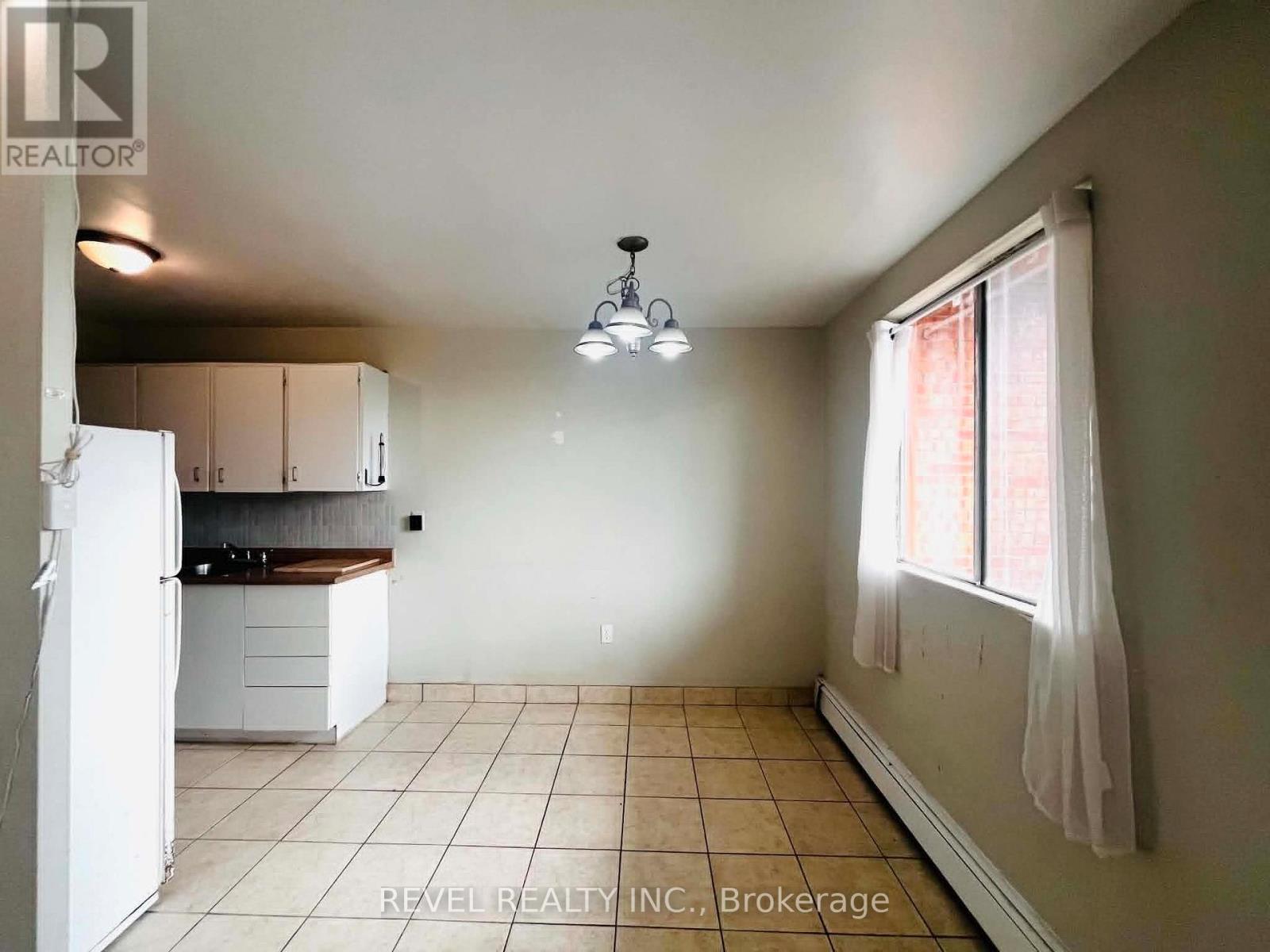 #809 752 KIPPS LANE - Image 4