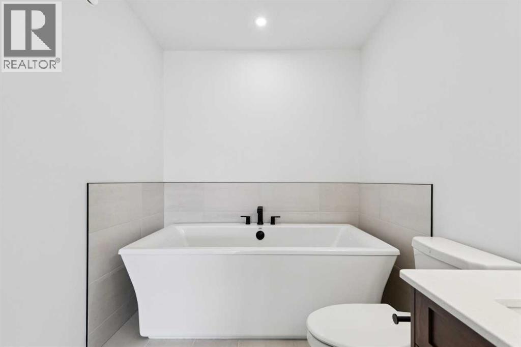 110 Walgrove Bay SE - Image 37