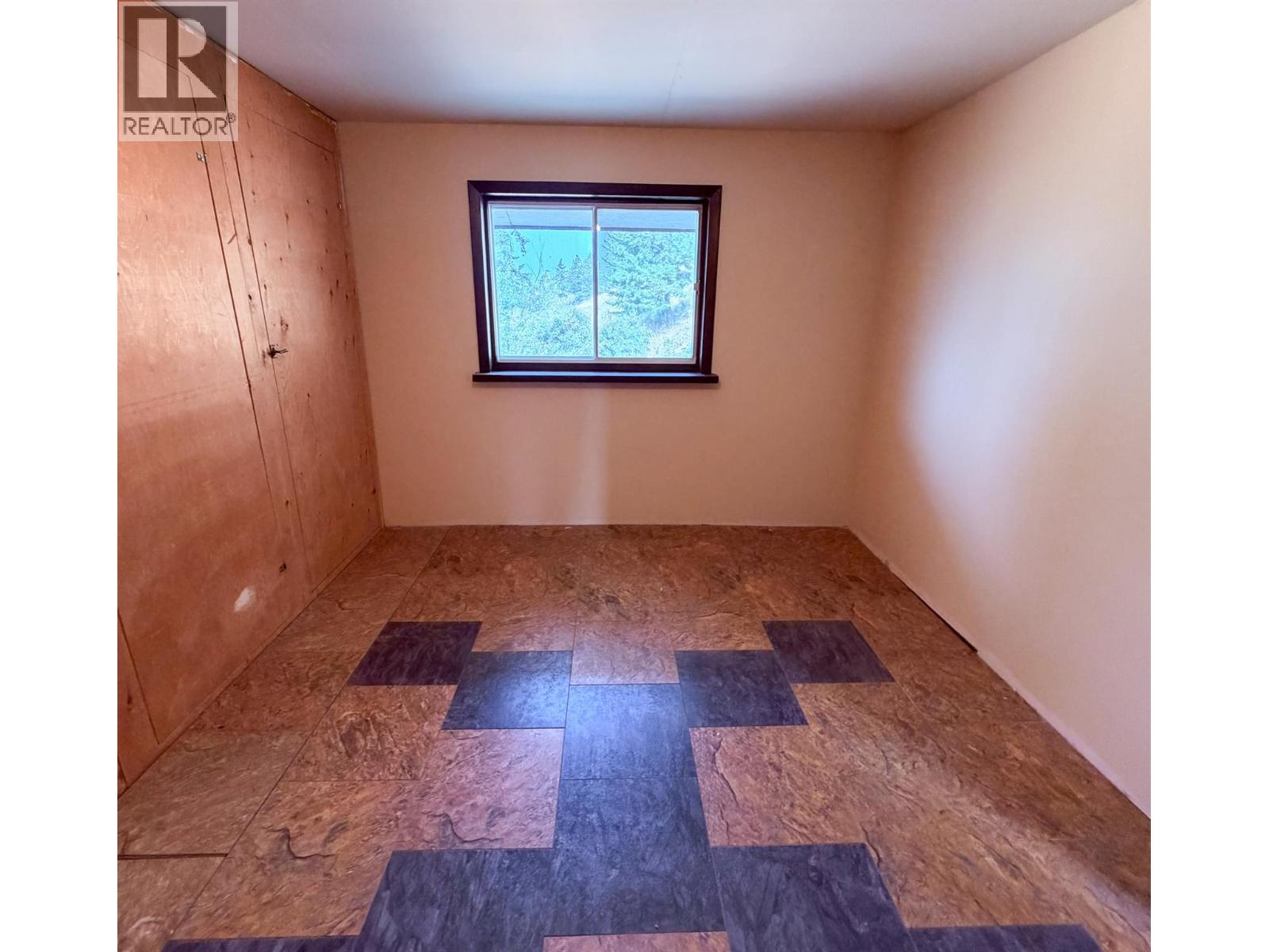5740 95 Highway, Edgewater