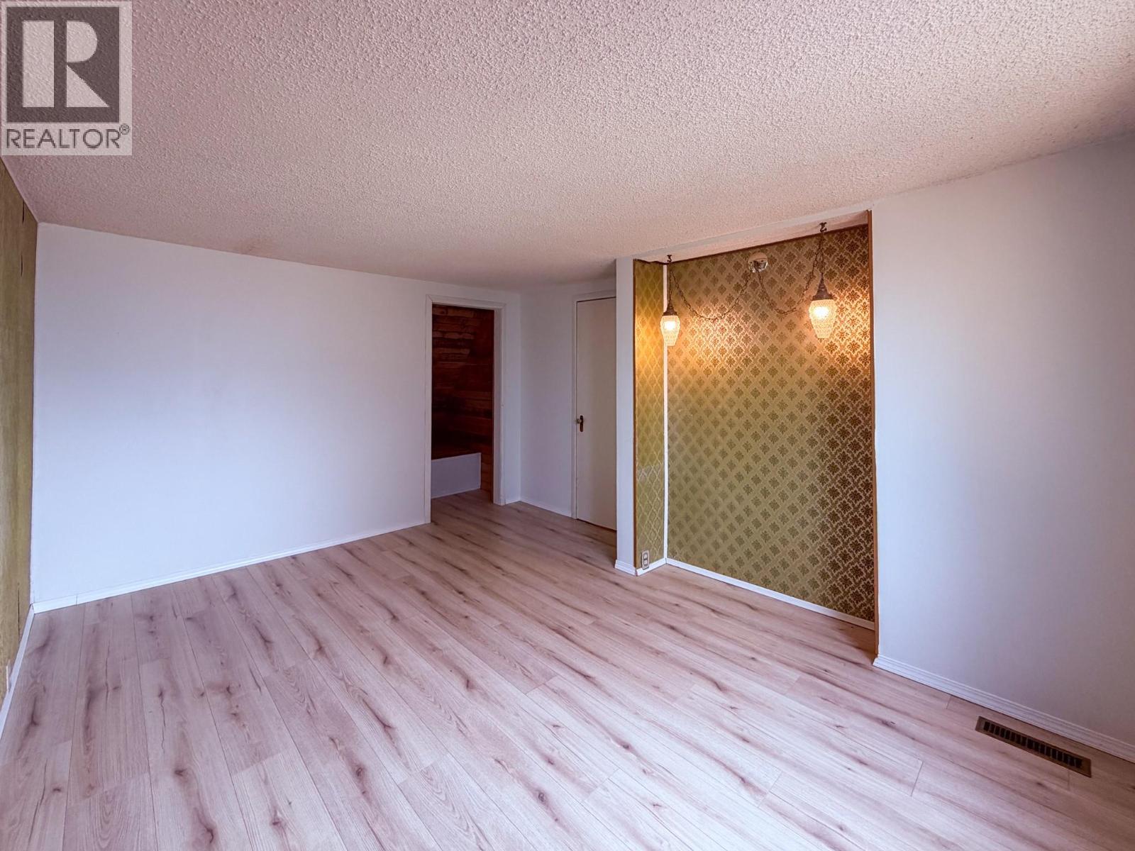 5740 95 Highway, Edgewater