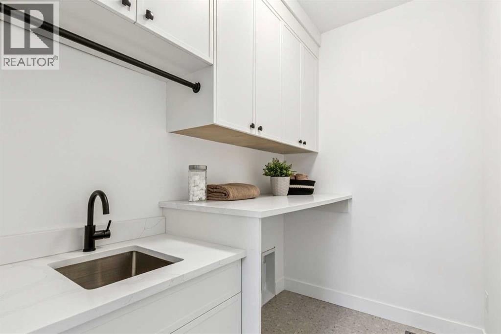4920 21 Avenue NW - Image 34