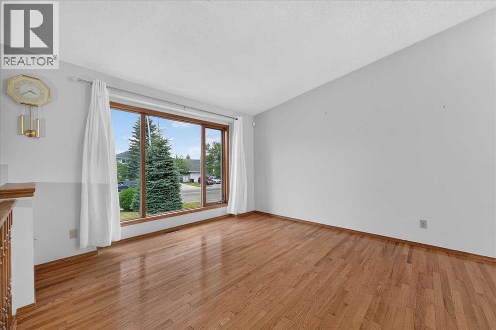 273 Sandarac Drive NW - 10