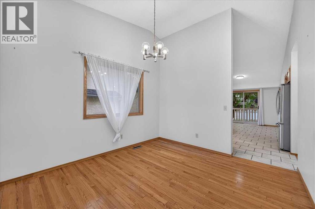 273 Sandarac Drive NW - 14