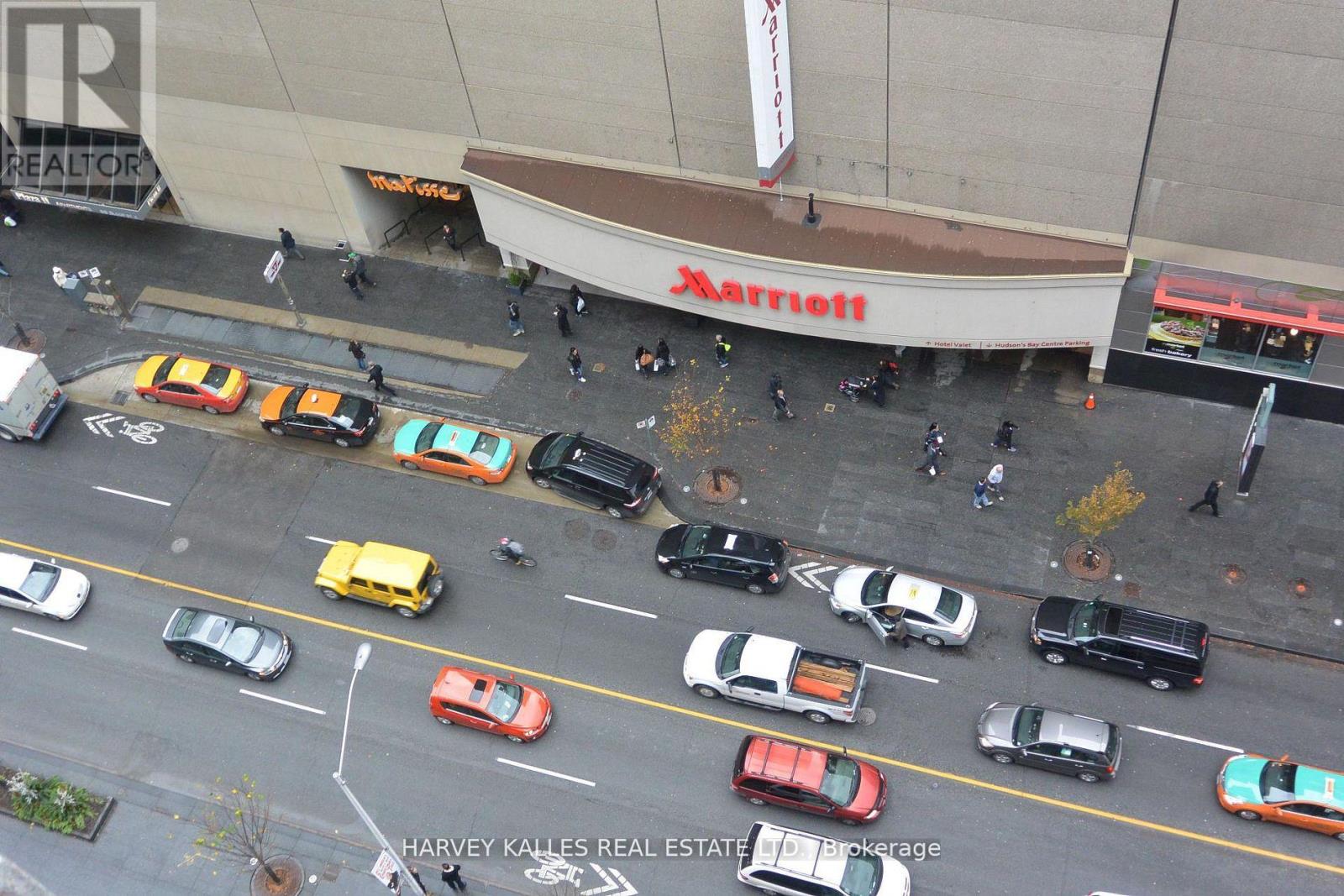 #1603 85 BLOOR STREET E - 17