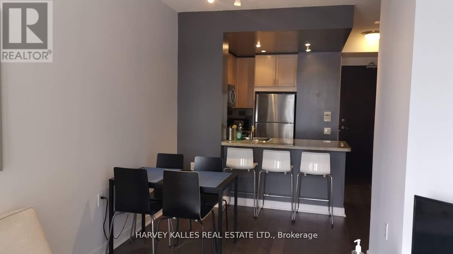 #1603 85 BLOOR STREET E - 3