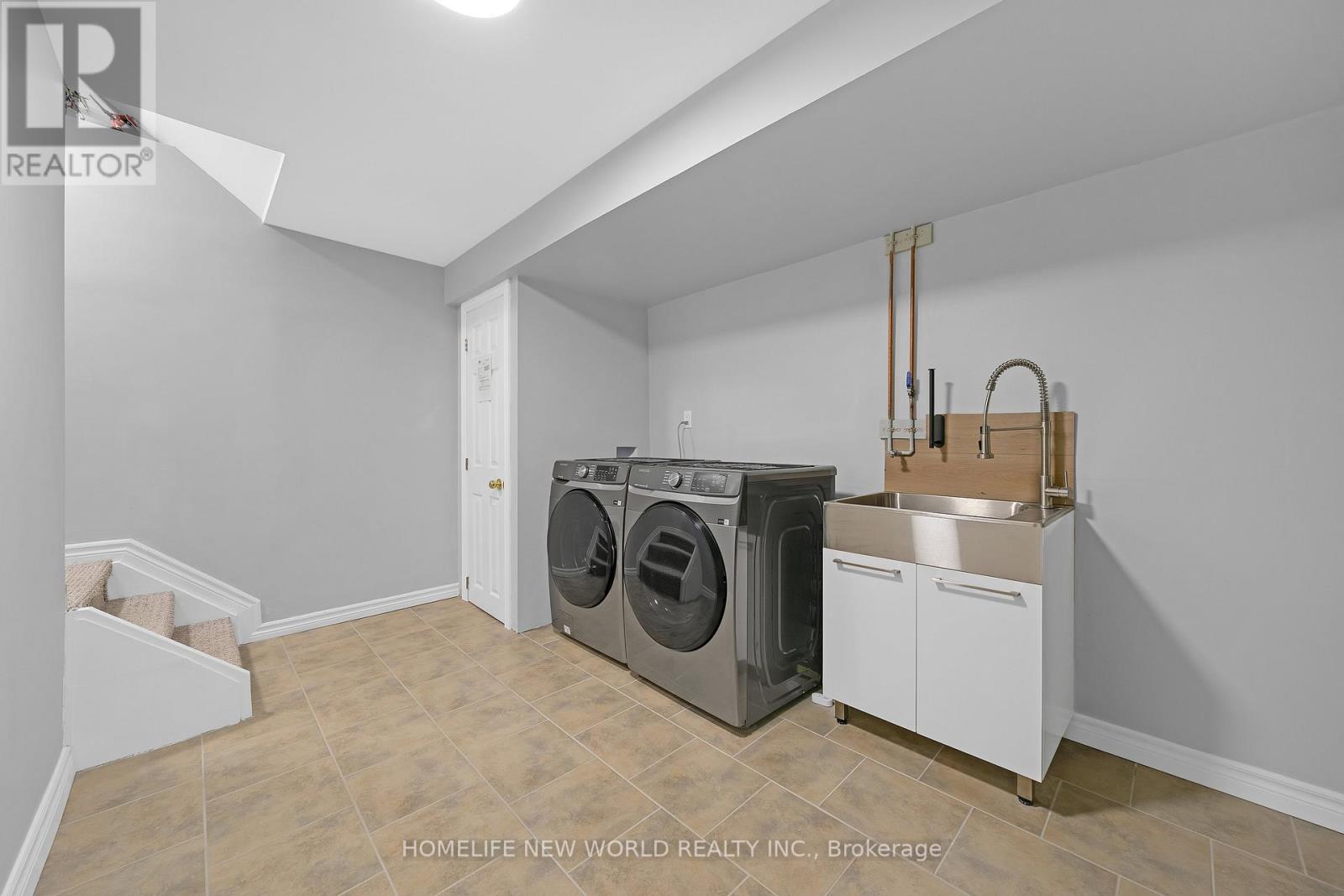 351 MILLARD STREET - Image 31