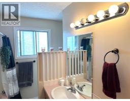 5240 50 Avenue, Holden, AB T0B2C0 Photo 10