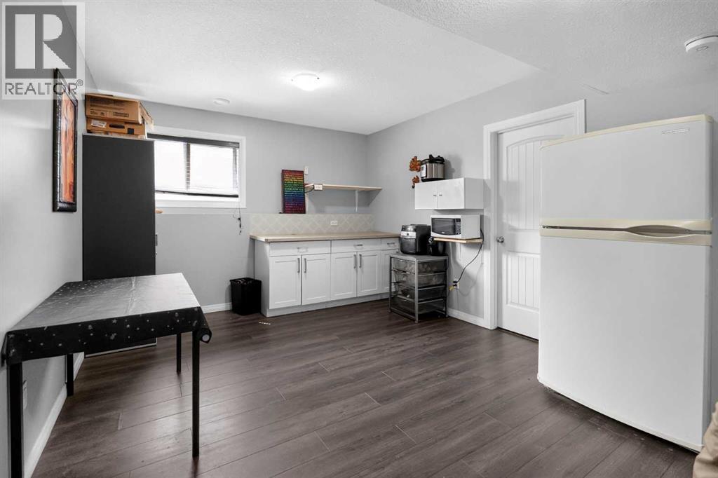 6414 112 Street - Image 25