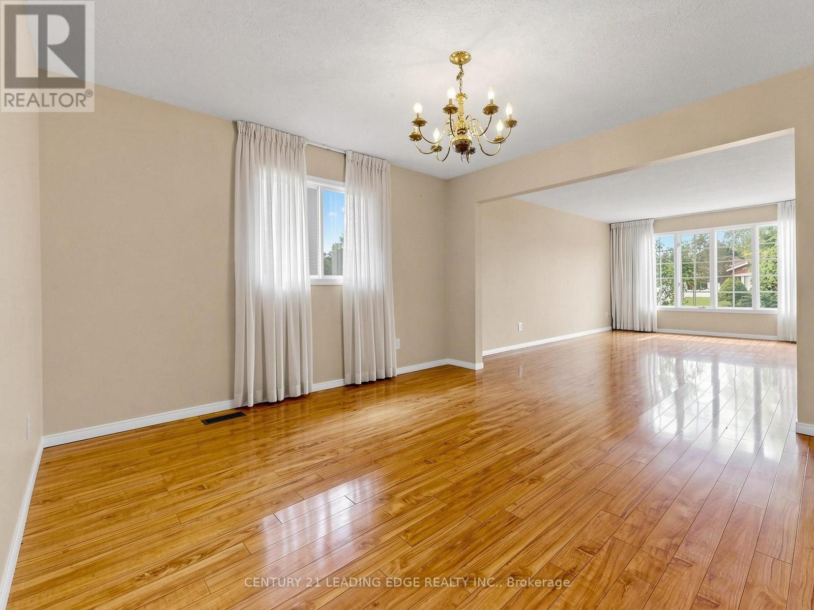 9 COATES CRESCENT - Image 10