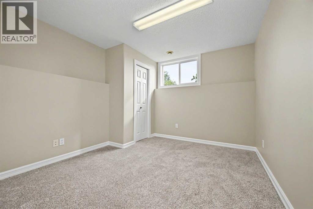 6217 89 Street - 24