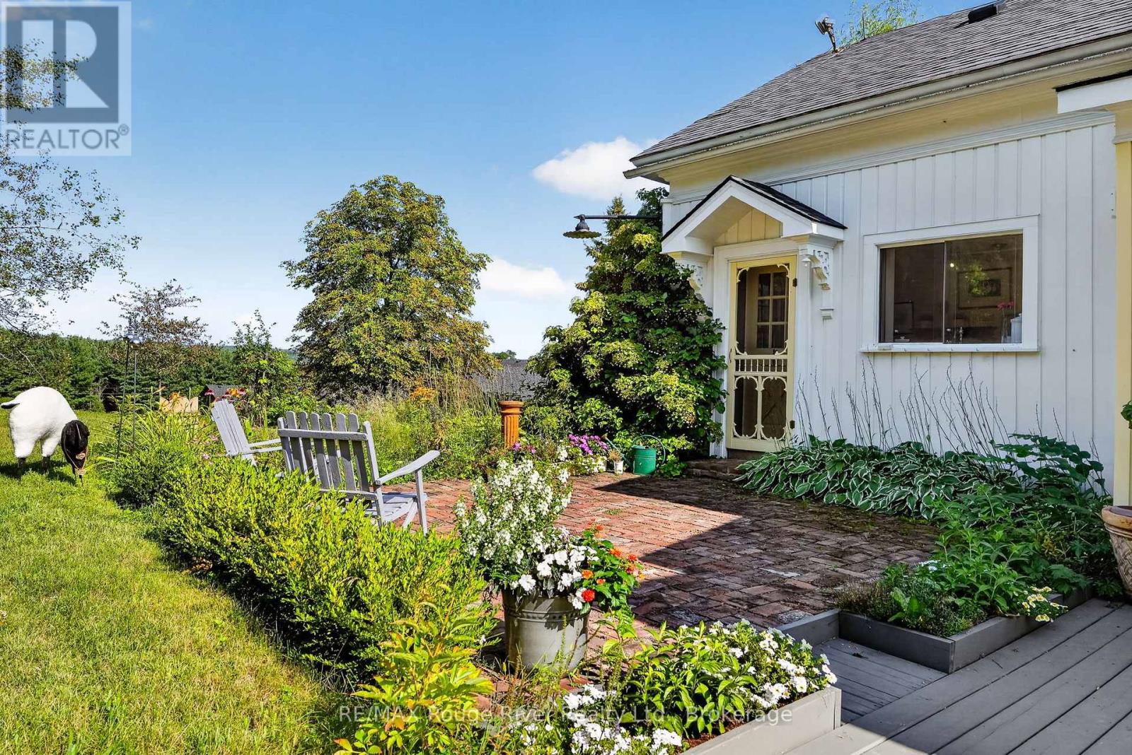 566 PENRYN ROAD - 42