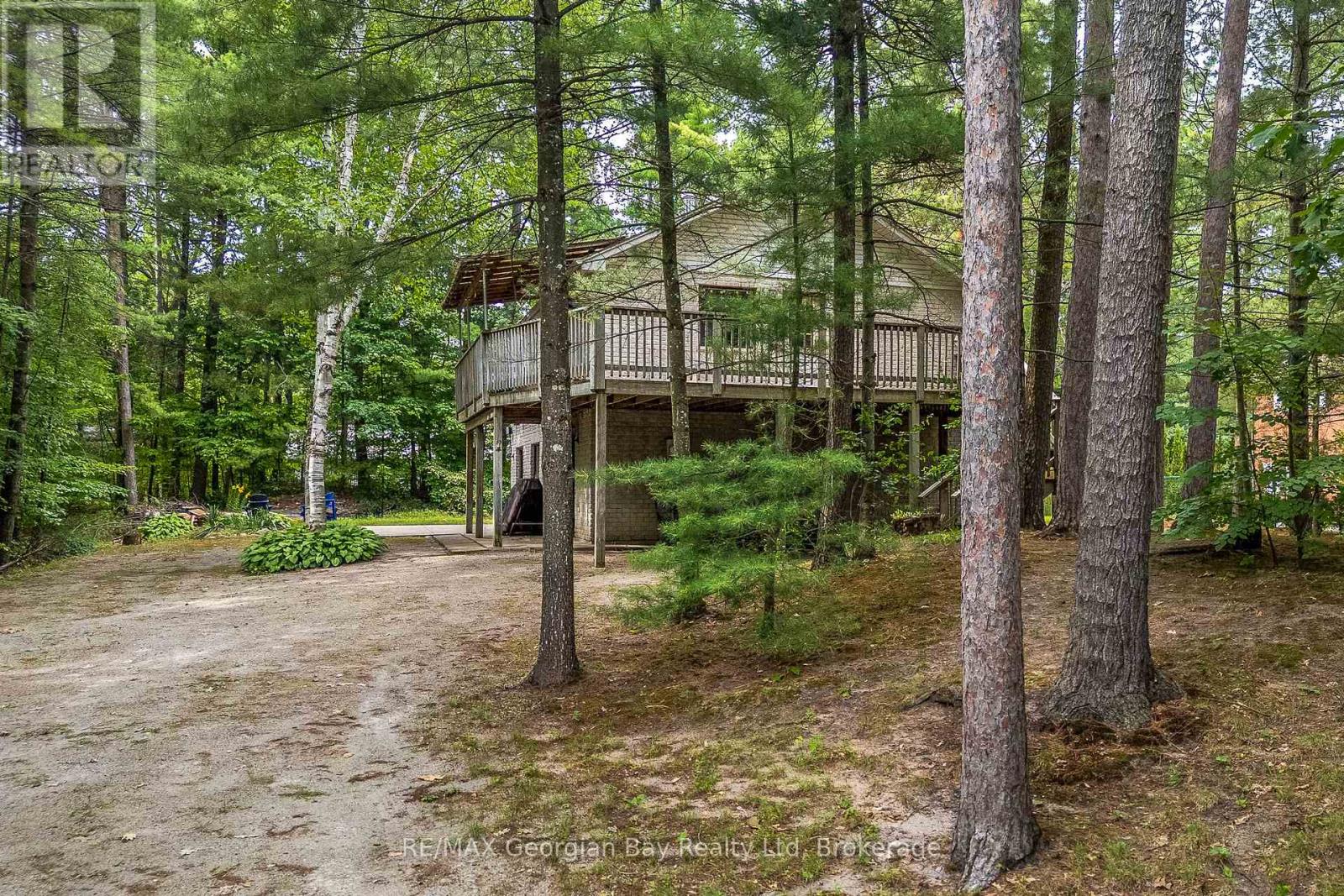 754 LAFONTAINE ROAD W - 1