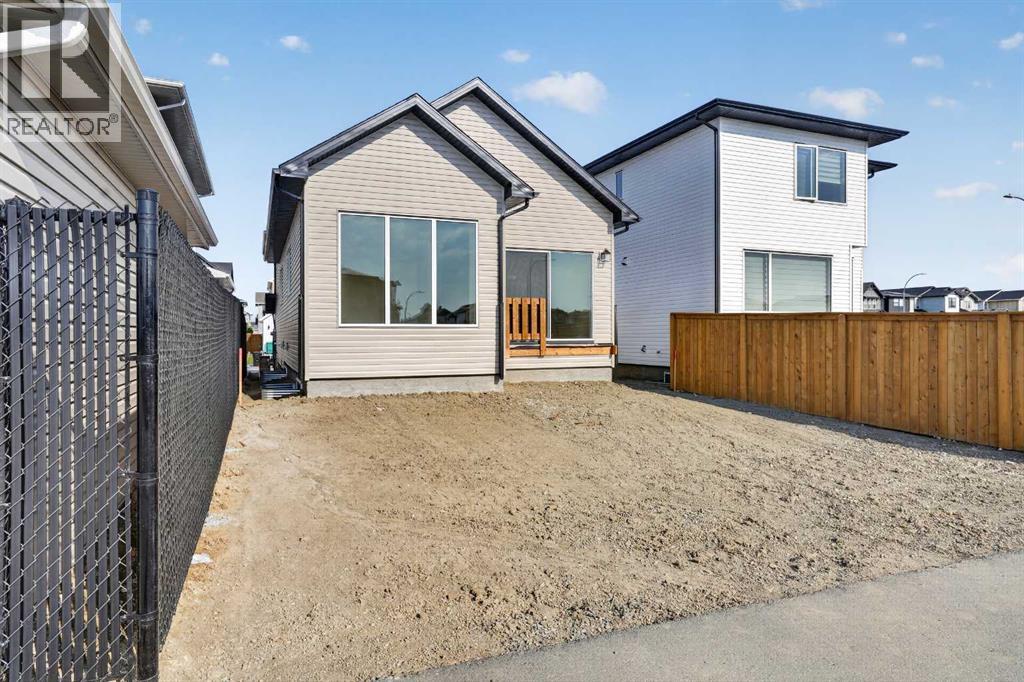 2616 44 Street S - Image 35