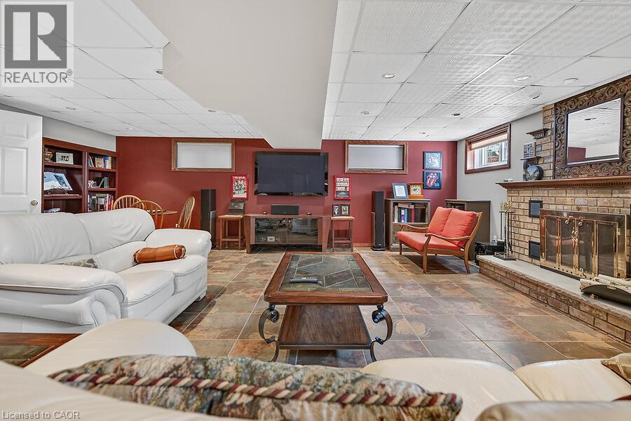 2265 BINBROOK Road - 24