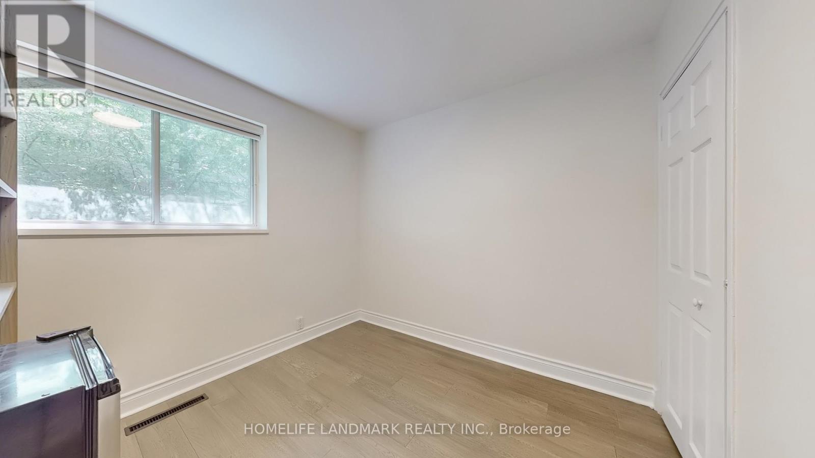 30 PAPERBIRCH DRIVE - 16