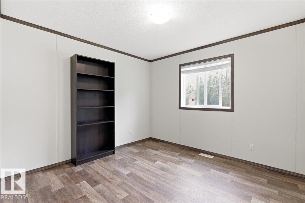 1409 TWP RD 502 - 9
