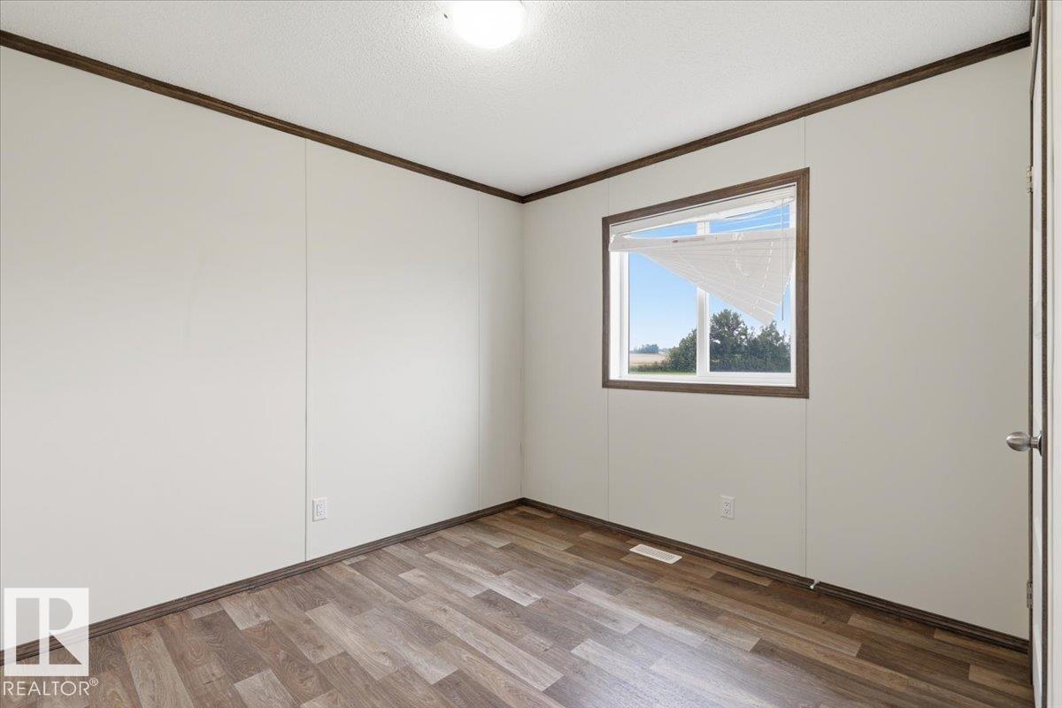 1409 TWP RD 502 - 12