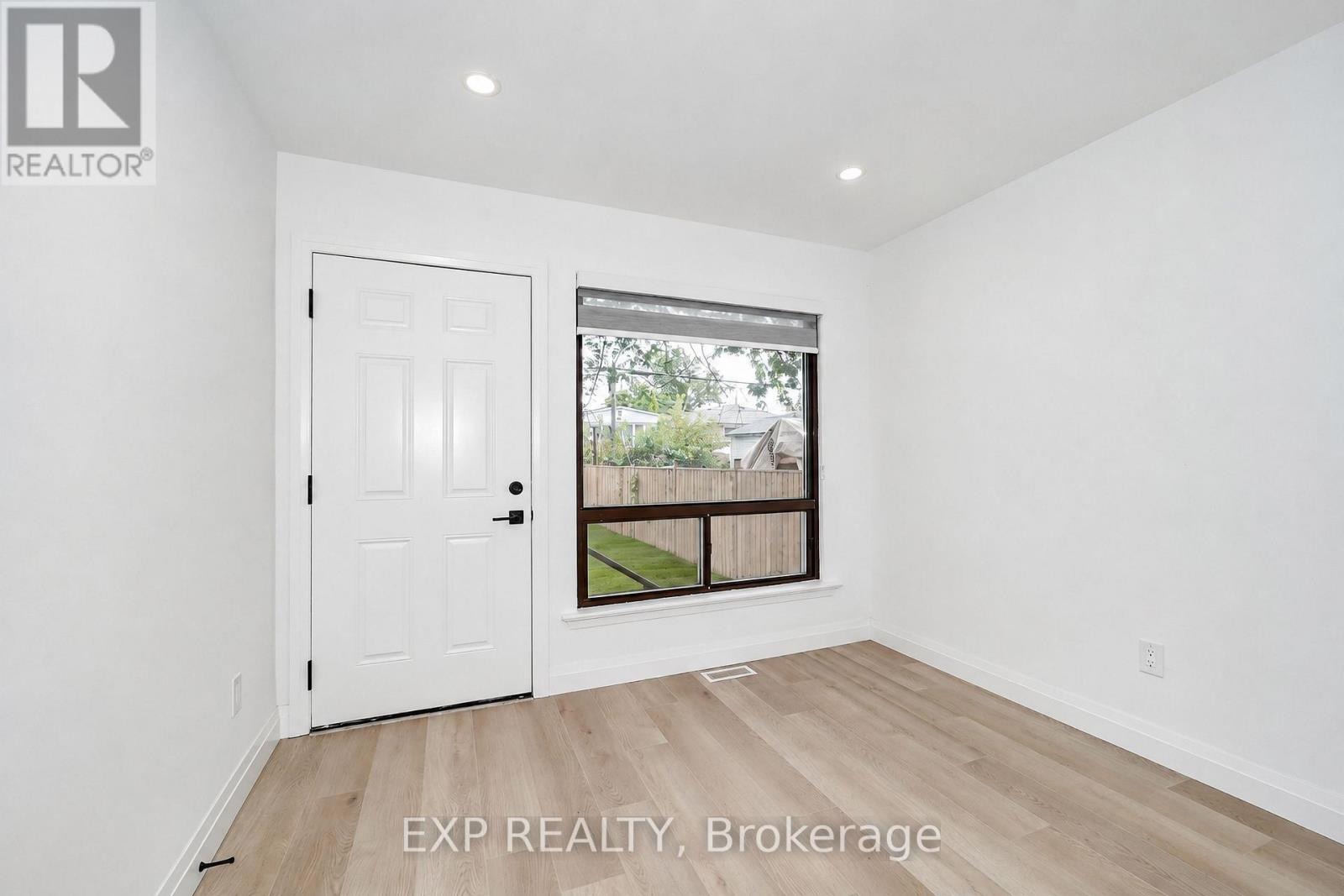31A LAUREL AVENUE - 16