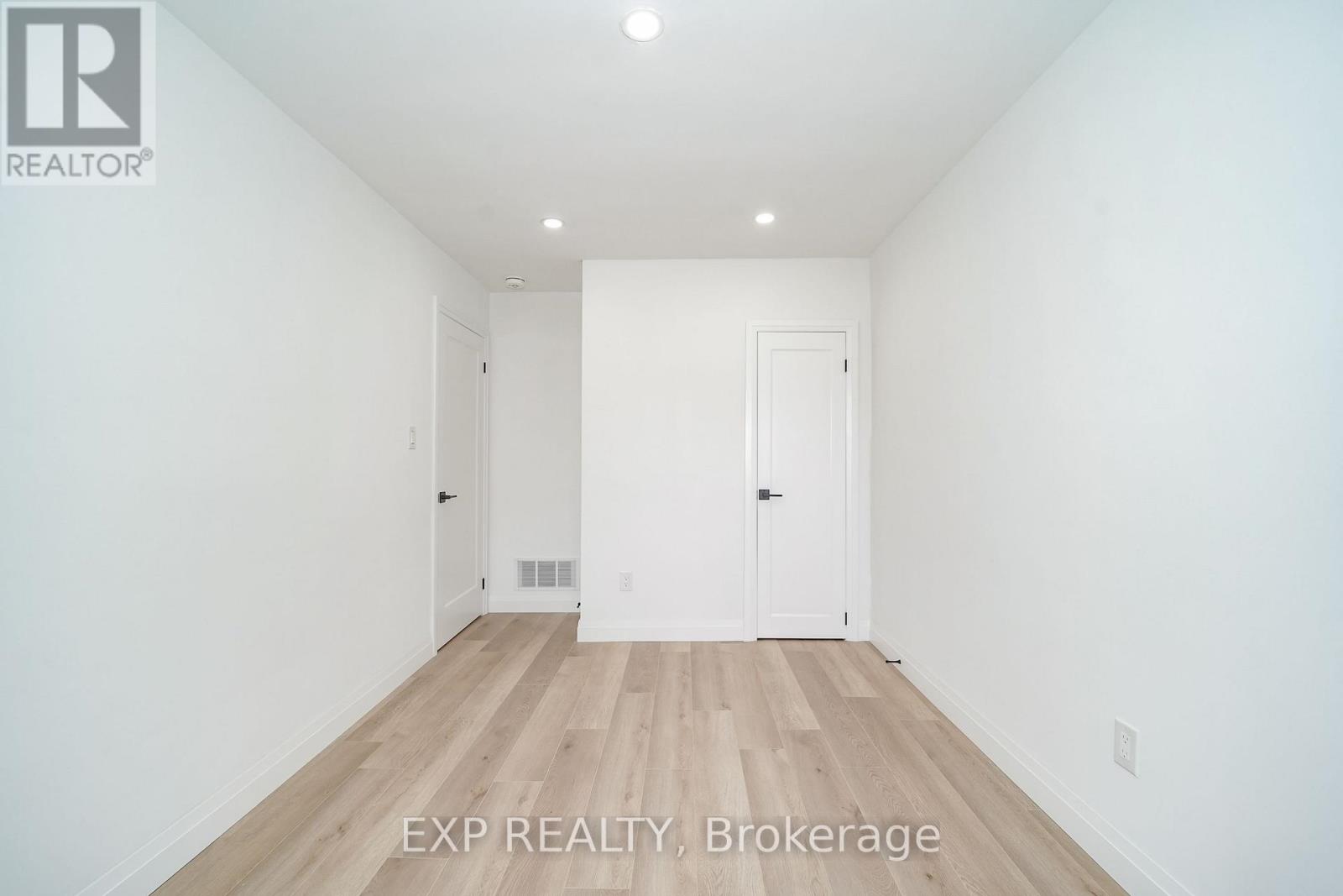 31A LAUREL AVENUE - Image 21