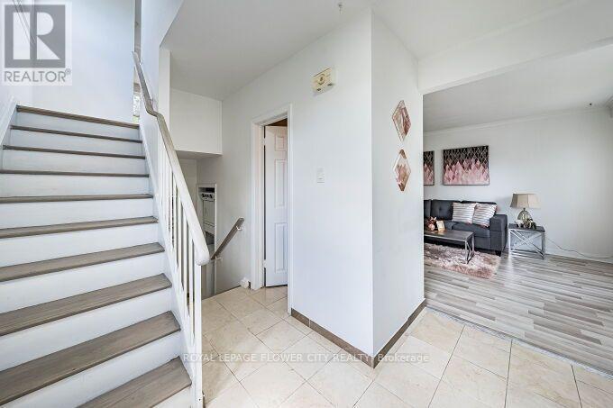 3 CLAYHALL CRESCENT - Image 5
