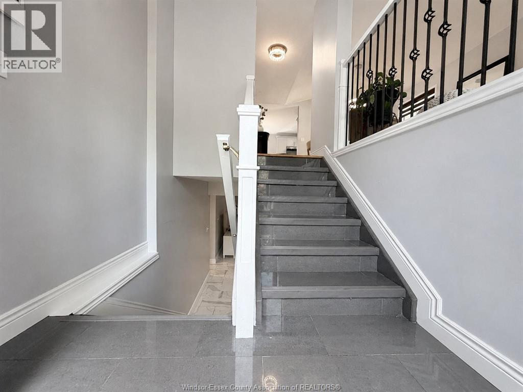 2505 ST CLAIR AVENUE - Image 3