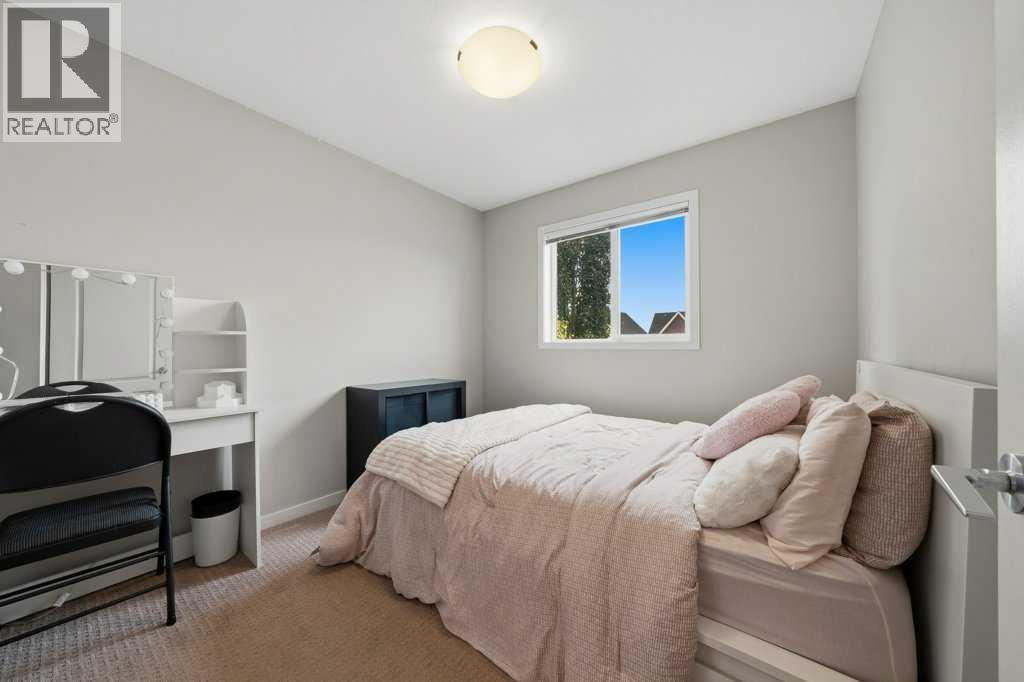 146 Mahogany Grove SE - 23