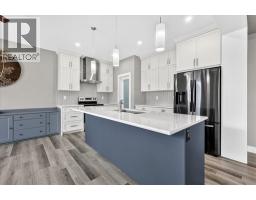 2pc Bathroom - 244 Carrington Crescent Nw, Calgary, AB T3P1R1 Photo 7