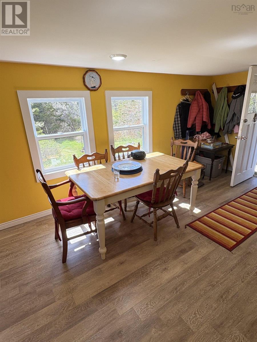 1933 West Ship Harbour Road - 7
