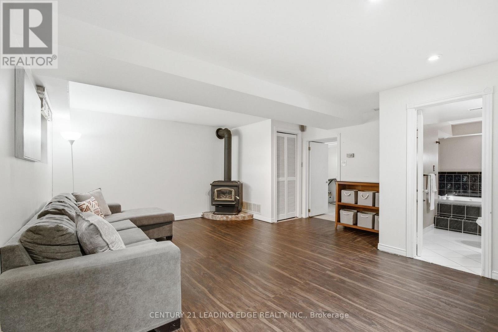 7 DAWSON STREET - Image 33